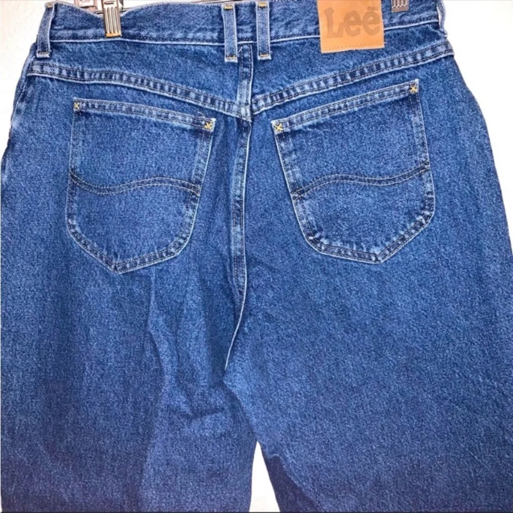 Lee Size 14 Petite Cotton Straight Leg Jeans.